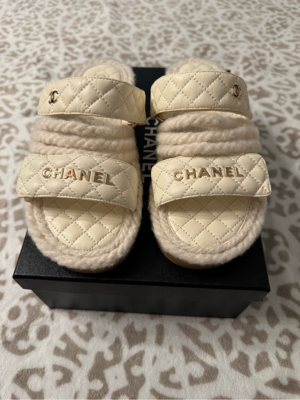 CHANEL Quilted Cream Rope Trim Slide Sandals with Gold Logos 39 - Picture 2 of 9